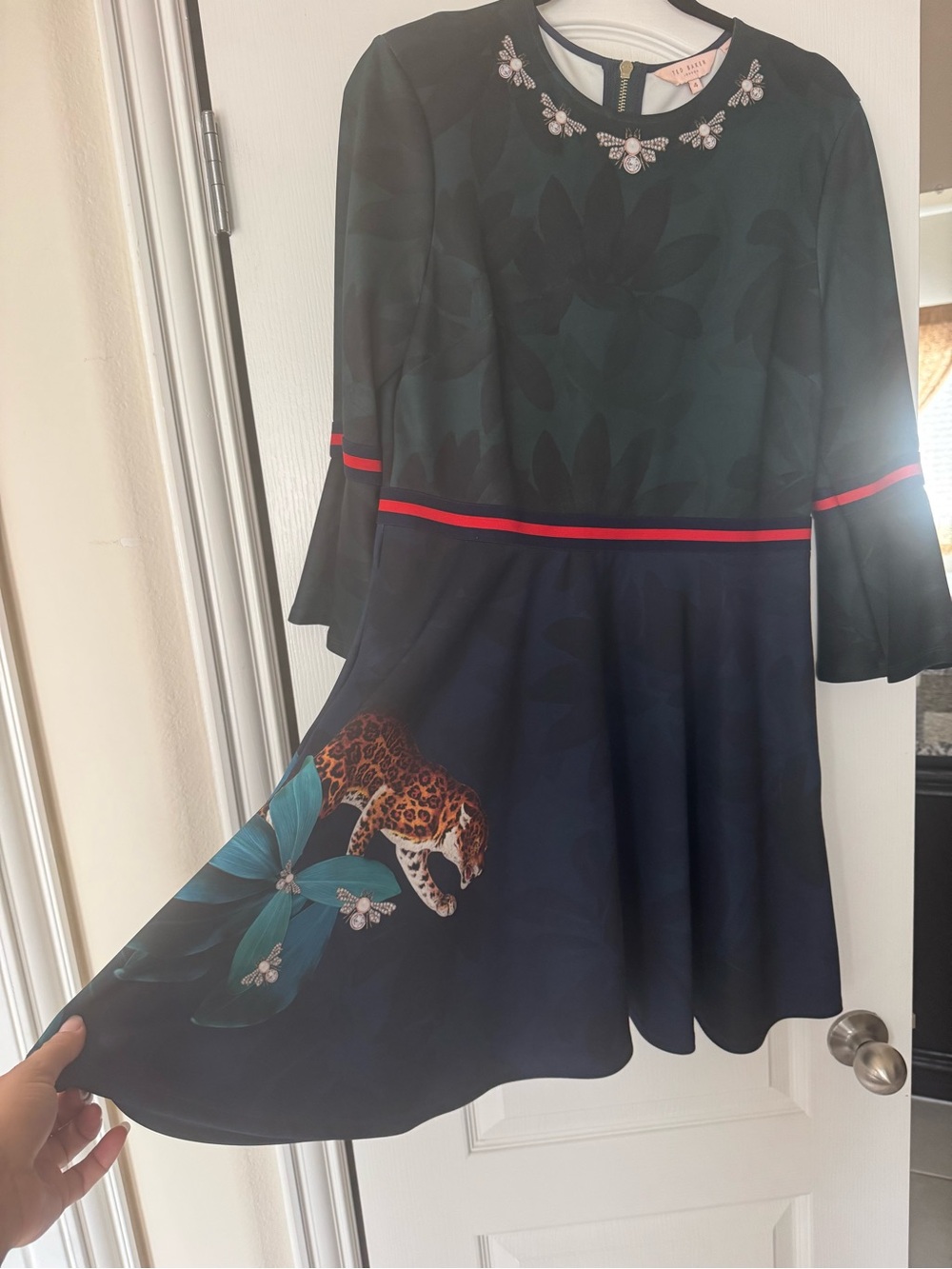 Size 4 Ted Baker Dark Green Bee-Embellished Round Neck Dress - Picture 2 of 4
